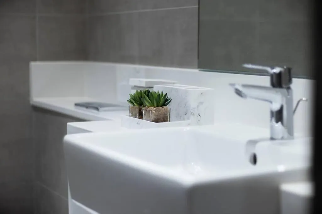 Apartment First Class 1Br Stylish Haven Dubai