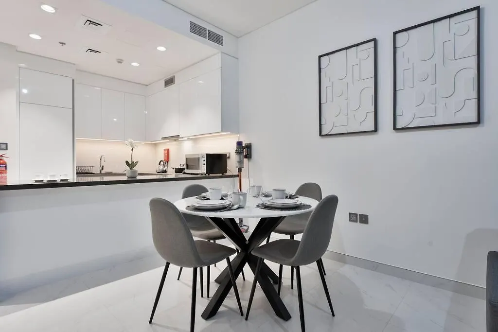First Class 1Br Stylish Haven Dubai Apartment
